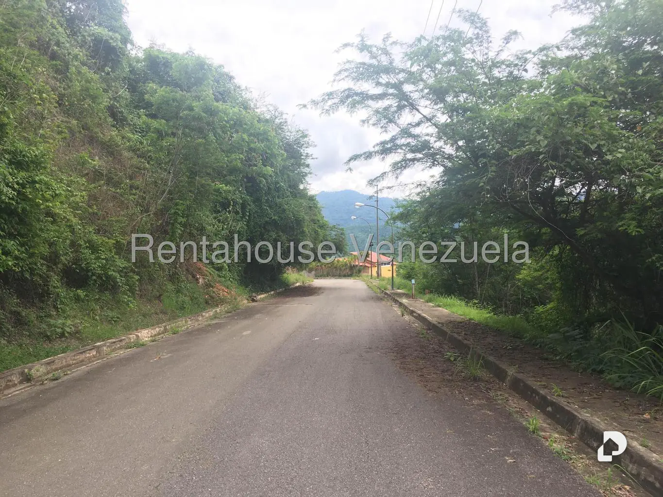 Terreno en Bosques de La Lagunita, Caracas – 2