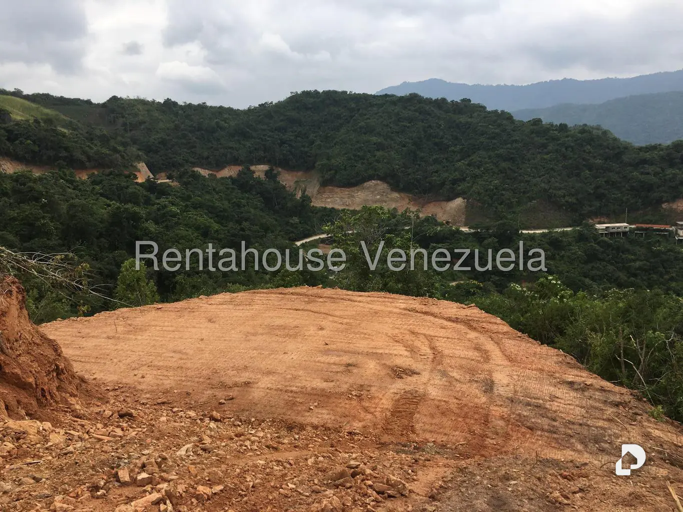 Terreno en Bosques de La Lagunita, Caracas – 5