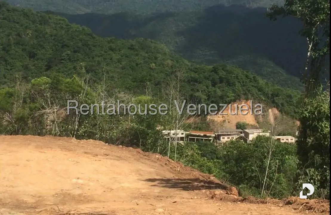 Terreno en Bosques de La Lagunita, Caracas – 7