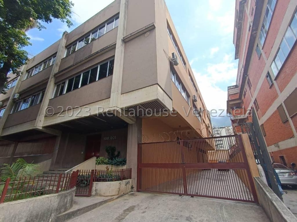 Building in La Urbina, Caracas - 1