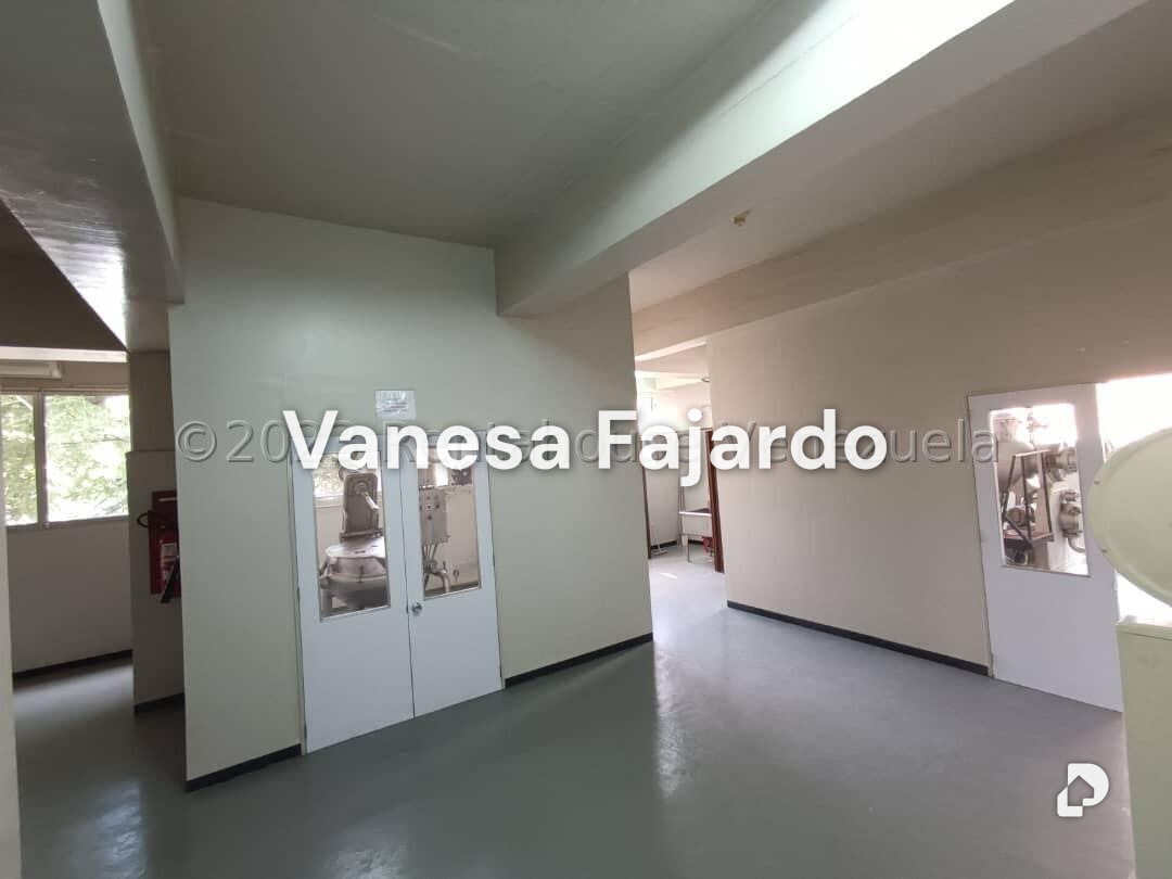 Building in La Urbina, Caracas – 28