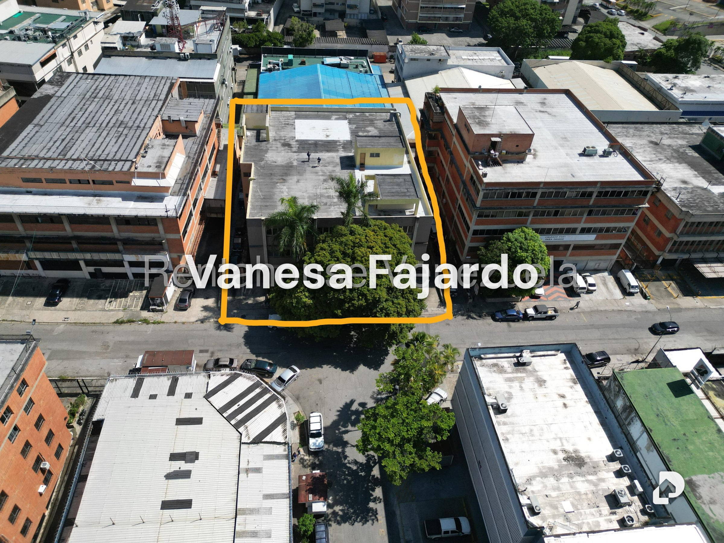 Building in La Urbina, Caracas – 4
