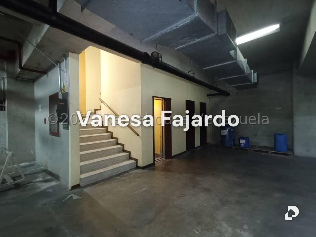 Building in La Urbina, Caracas – 11