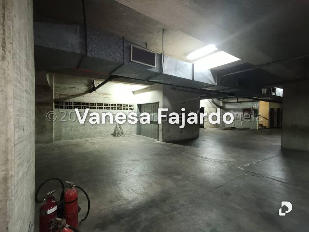 Building in La Urbina, Caracas – 10