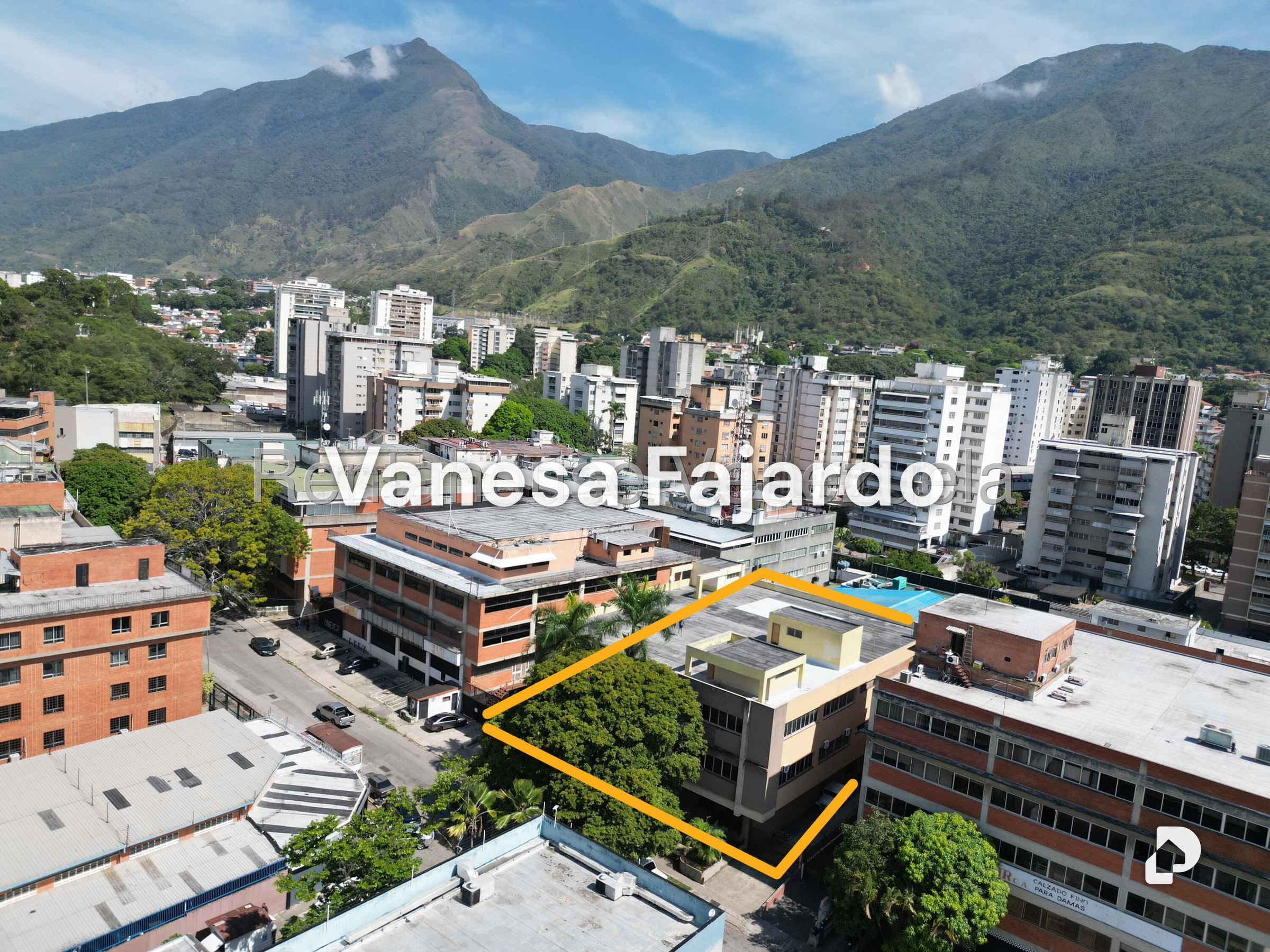 Building in La Urbina, Caracas – 2