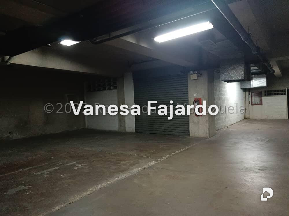 Building in La Urbina, Caracas – 5