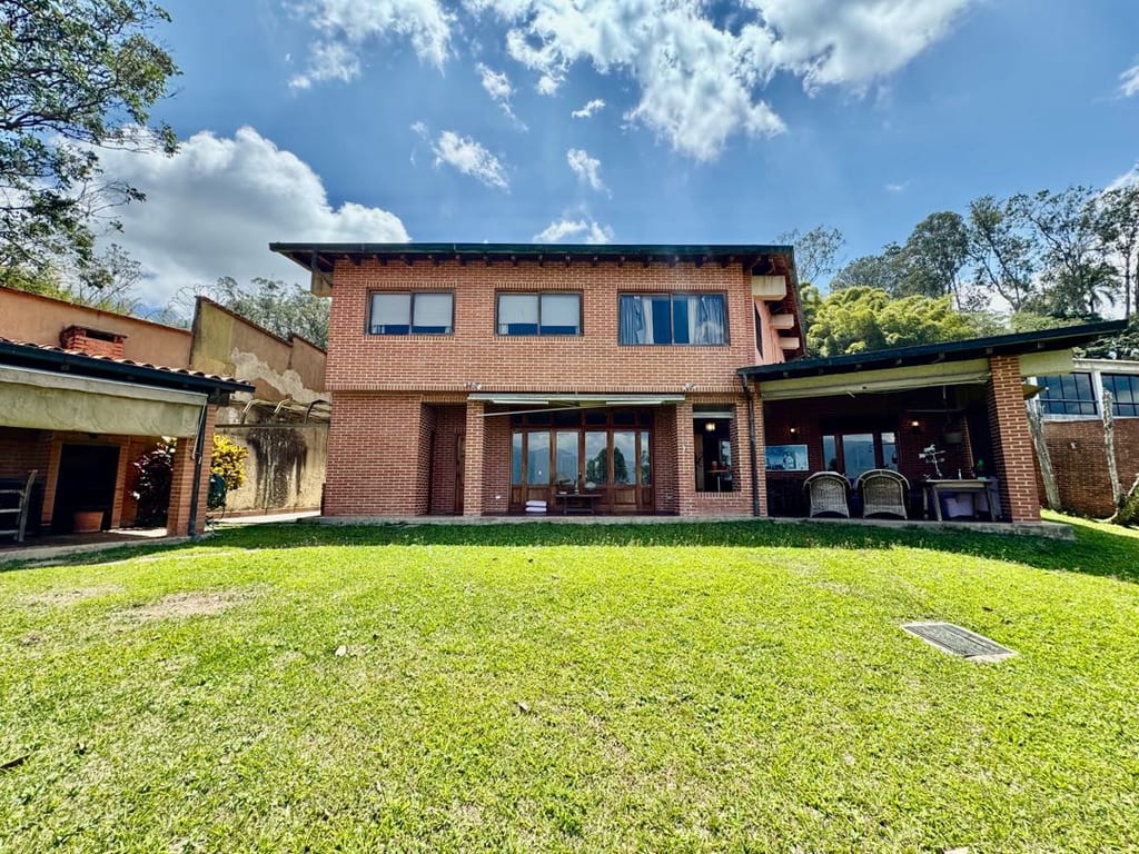 Casa en Alto Hatillo, Caracas - 1
