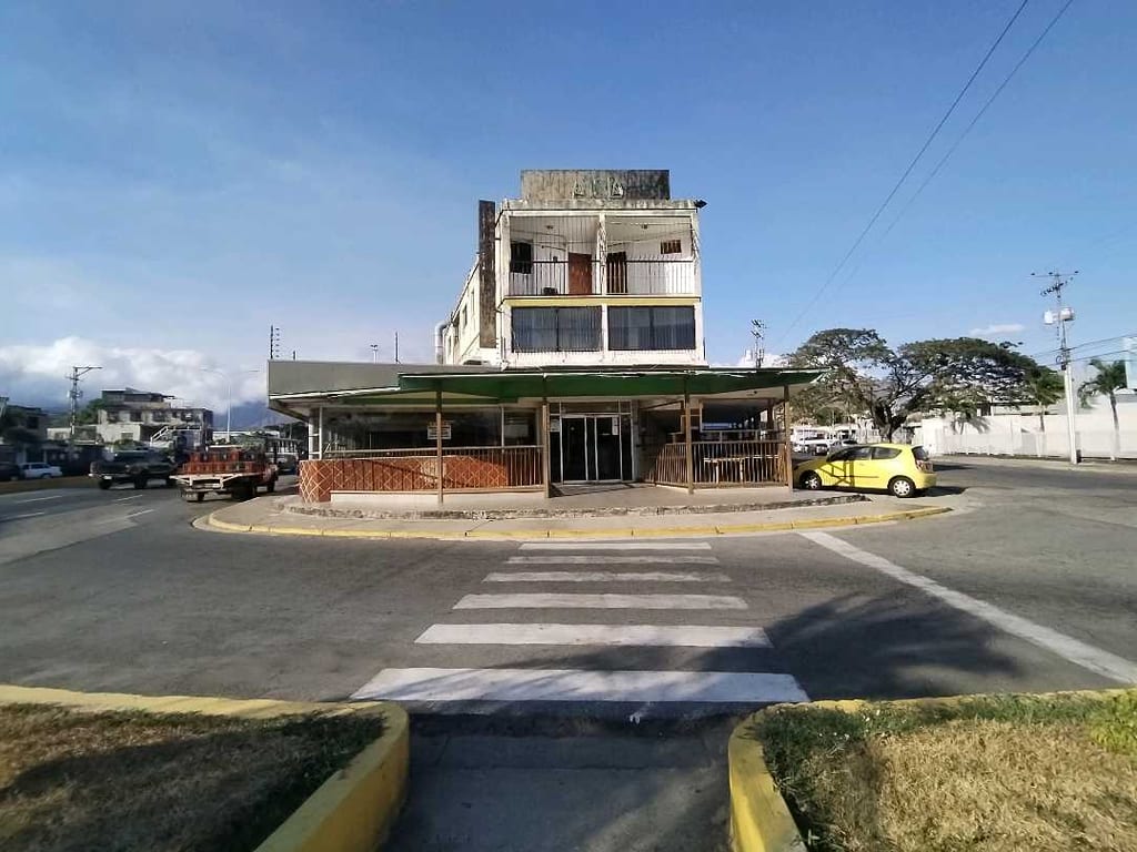 Local comercial en Naguanagua, Valencia - 1
