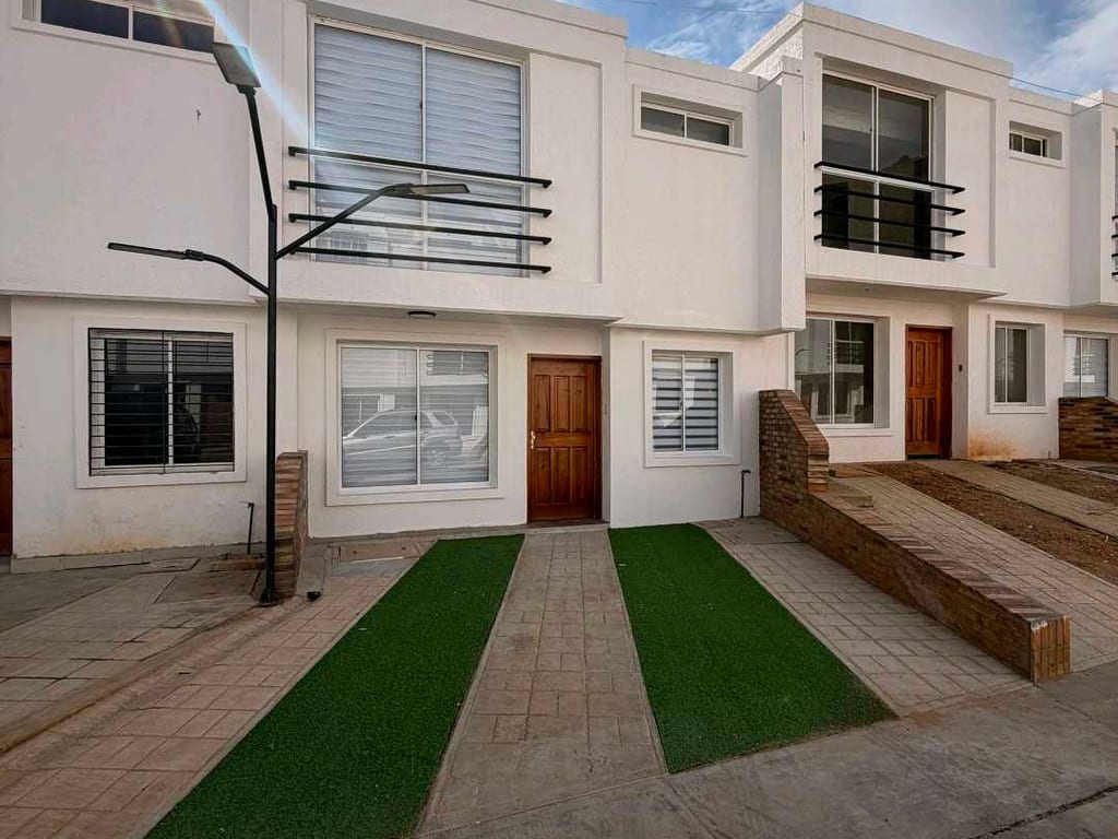 Townhouse en Rancho Grande, Puerto Cabello - 1