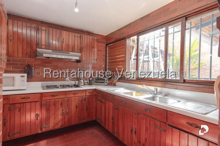 Casa en Prados del Este, Caracas – 11