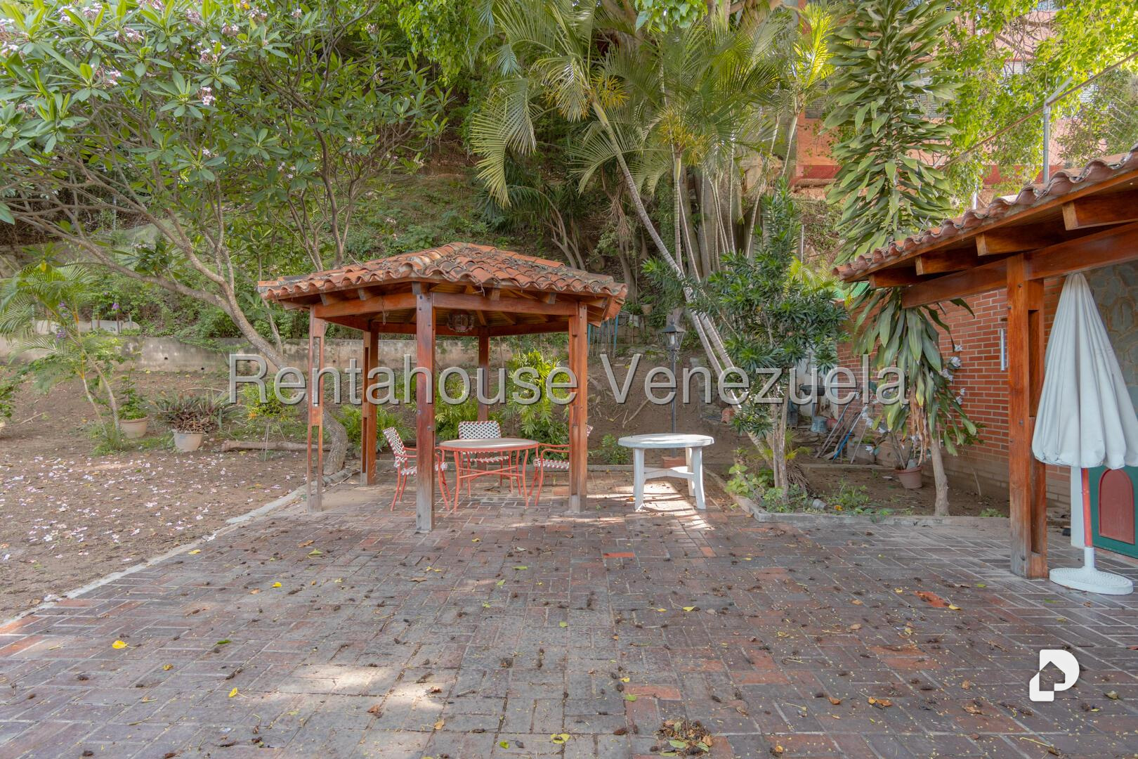 Casa en Prados del Este, Caracas – 29