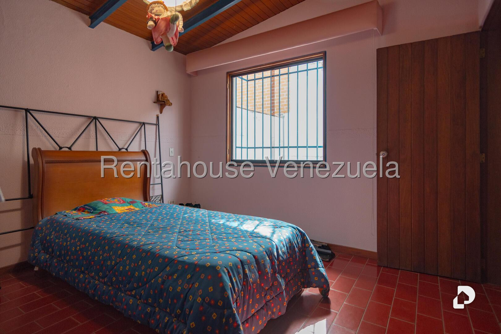 Casa en Prados del Este, Caracas – 15