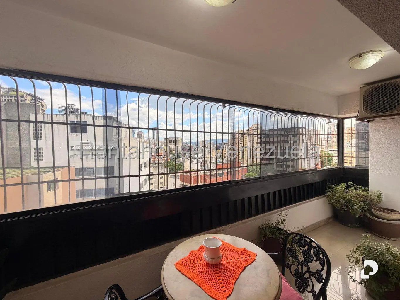 Apartamento en San Bernardino, Caracas – 14