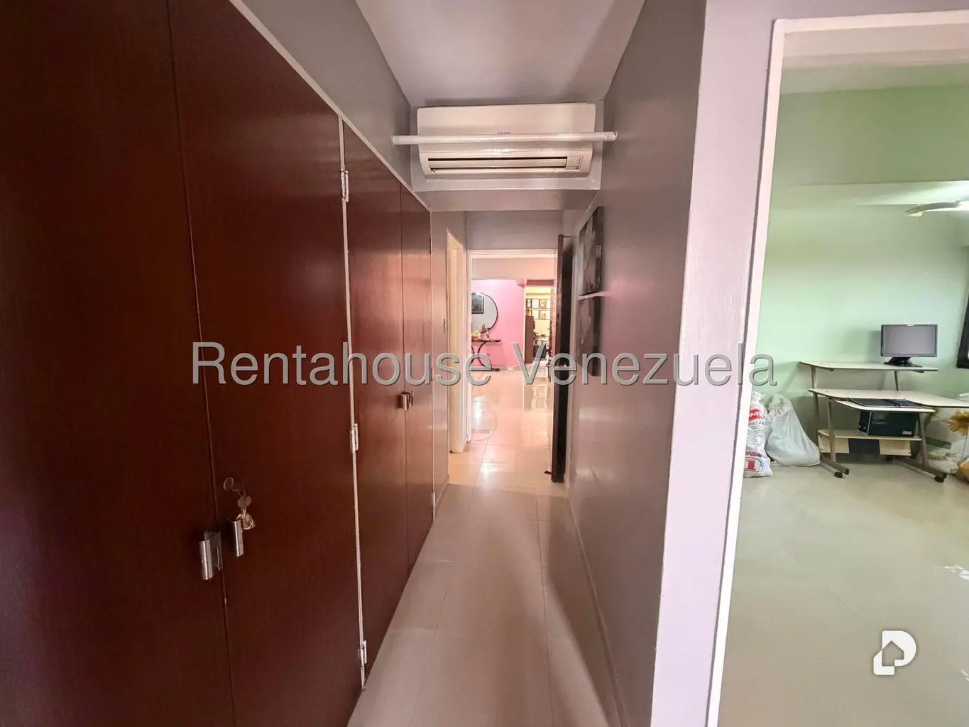 Apartamento en San Bernardino, Caracas – 23