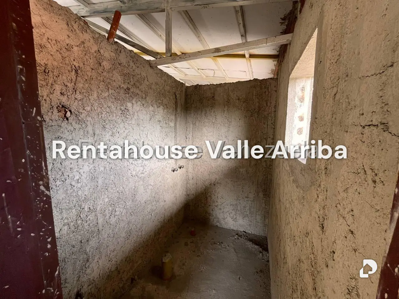 Casa en Altamira, Caracas – 26