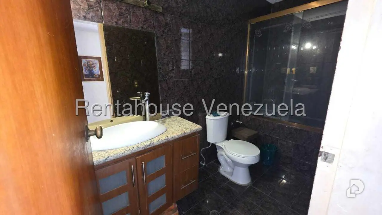 Casa en Macaracuay, Caracas – 11