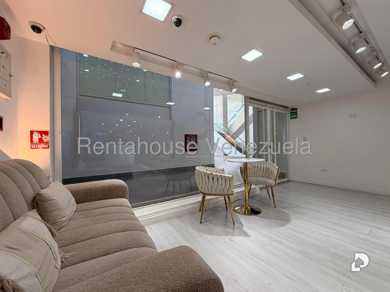 Local comercial en Las Mercedes, Caracas – 11