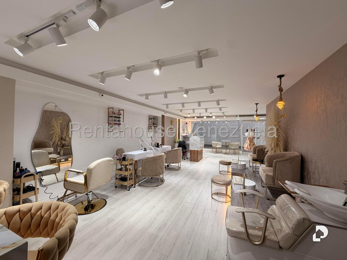 Local comercial en Las Mercedes, Caracas – 9
