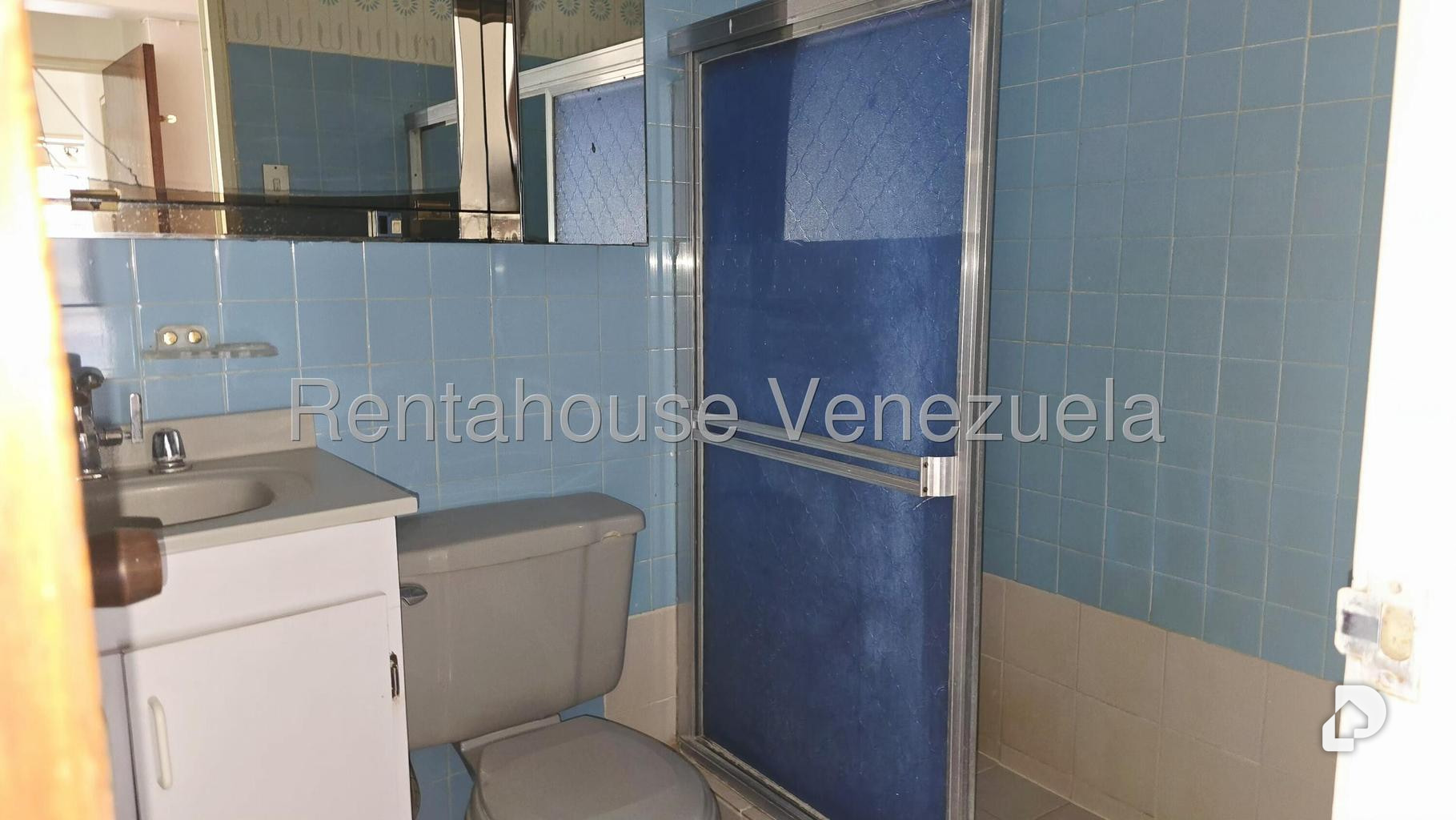 Apartamento en Los Palos Grandes, Caracas – 18