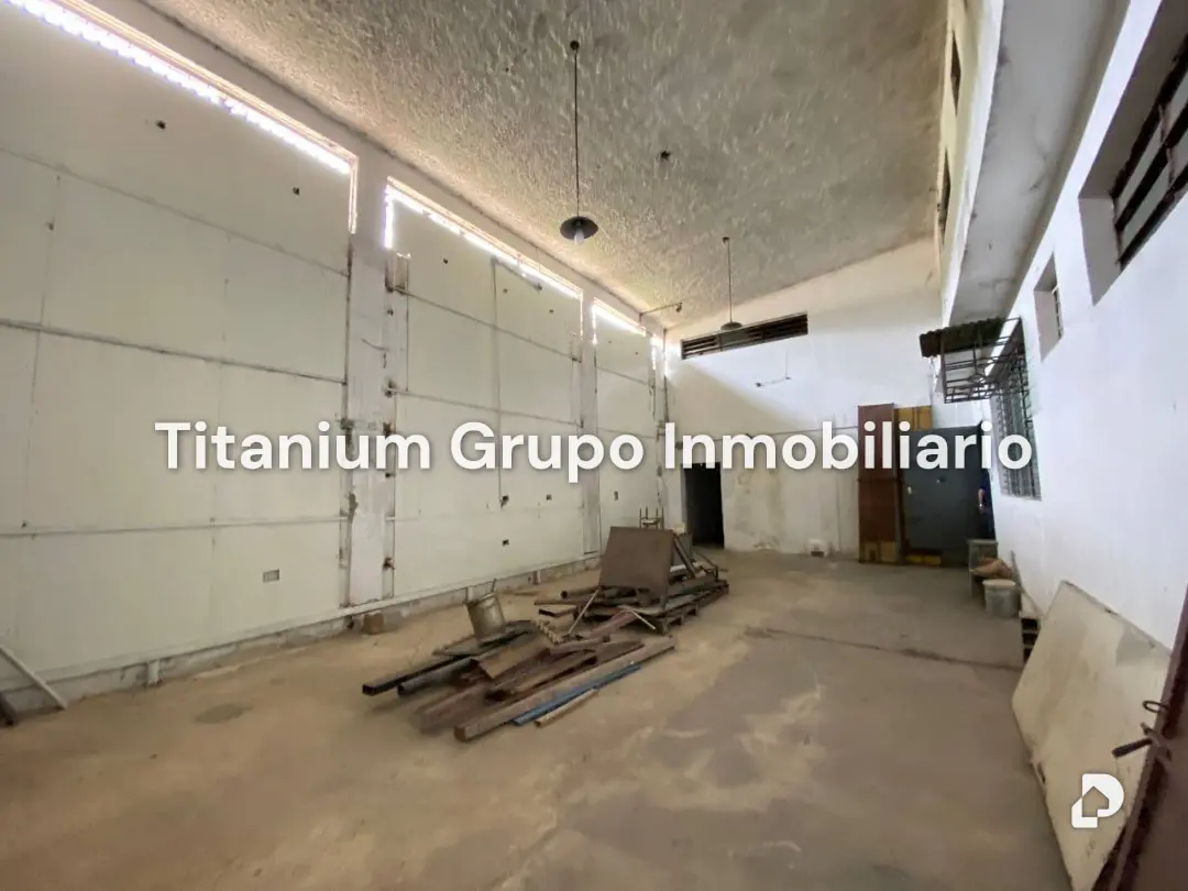 Commercial space in Lisandro Alvarado, Valencia – 2