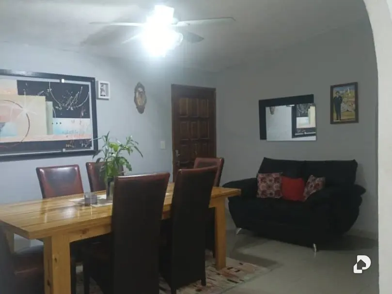 Casa en Flor Amarillo – 12