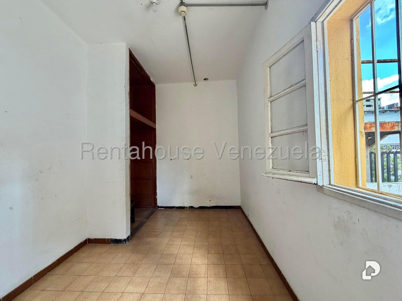 Casa en Bello Monte, Caracas – 16