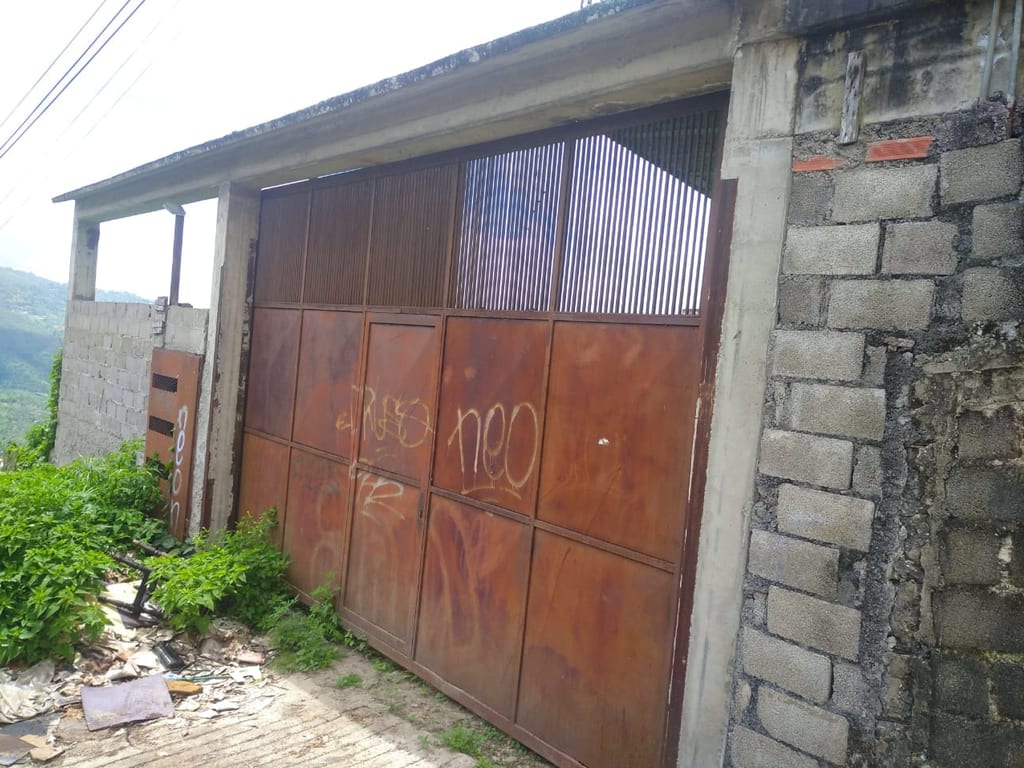 Terreno en Hoyo de la Puerta, Caracas - 1