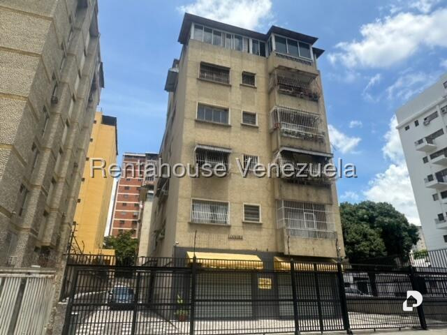 Apartamento en Las Delicias de Sabana Grande, Caracas – 1