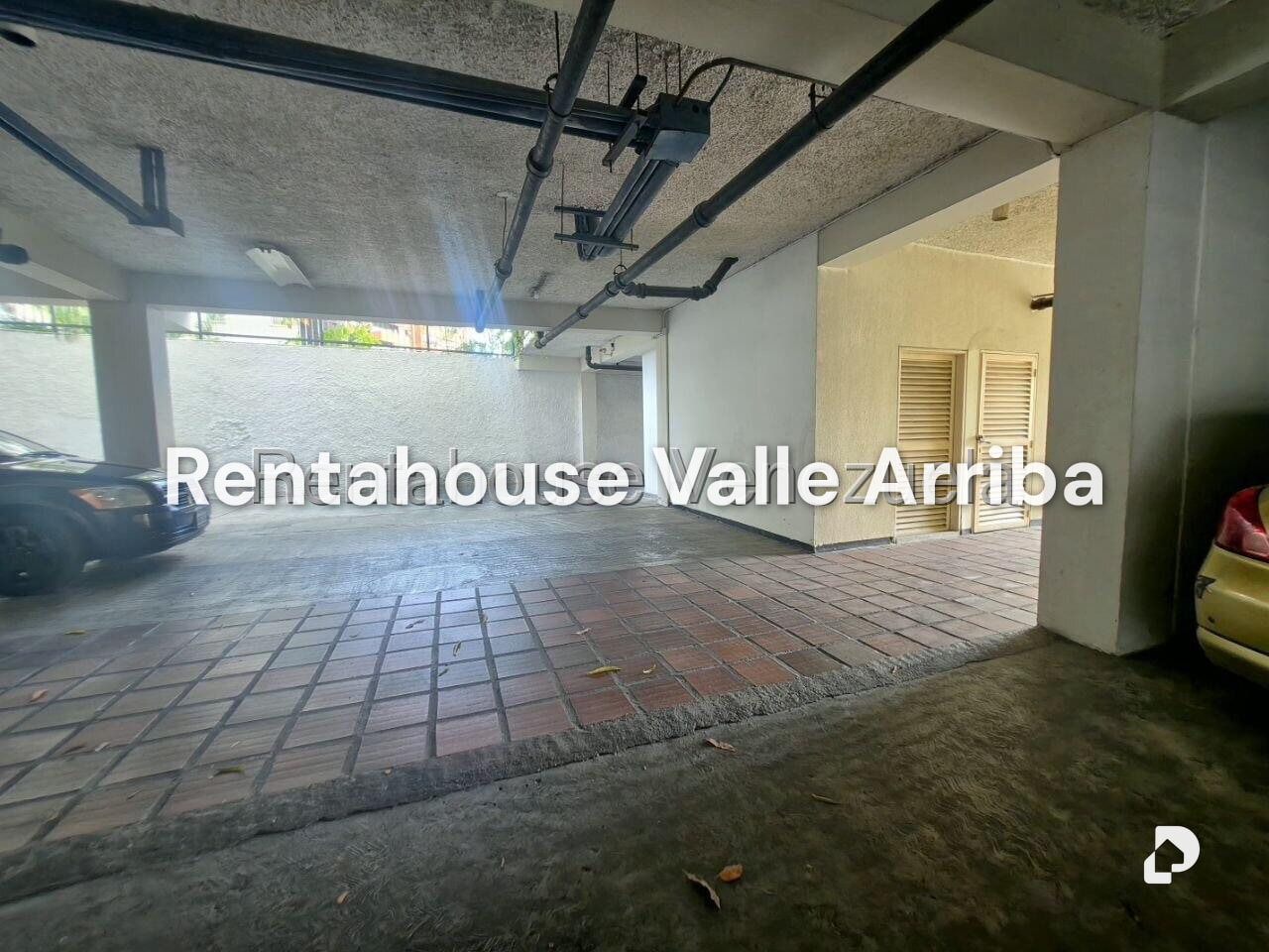 Apartamento en La Florida, Caracas – 23