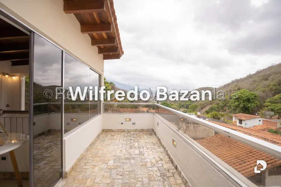 Casa en Santa Sofía, Caracas – 23