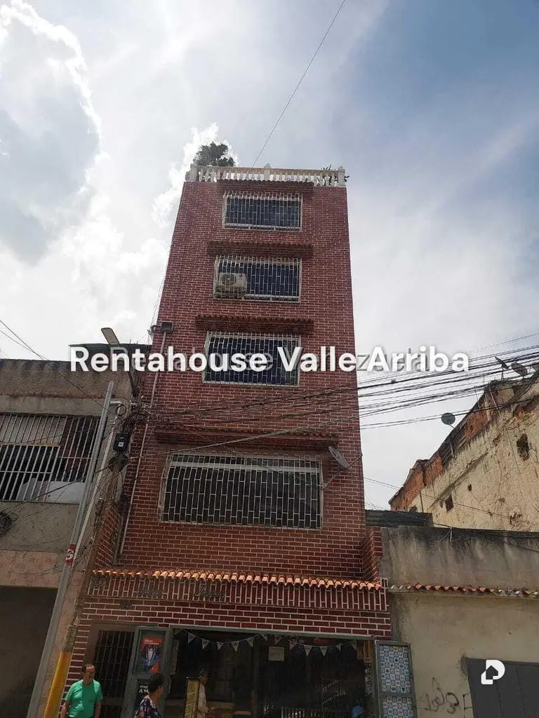 Edificio en Catia, Caracas – 1