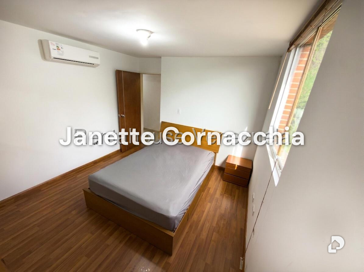 Apartamento en Colinas de La Tahona, Caracas