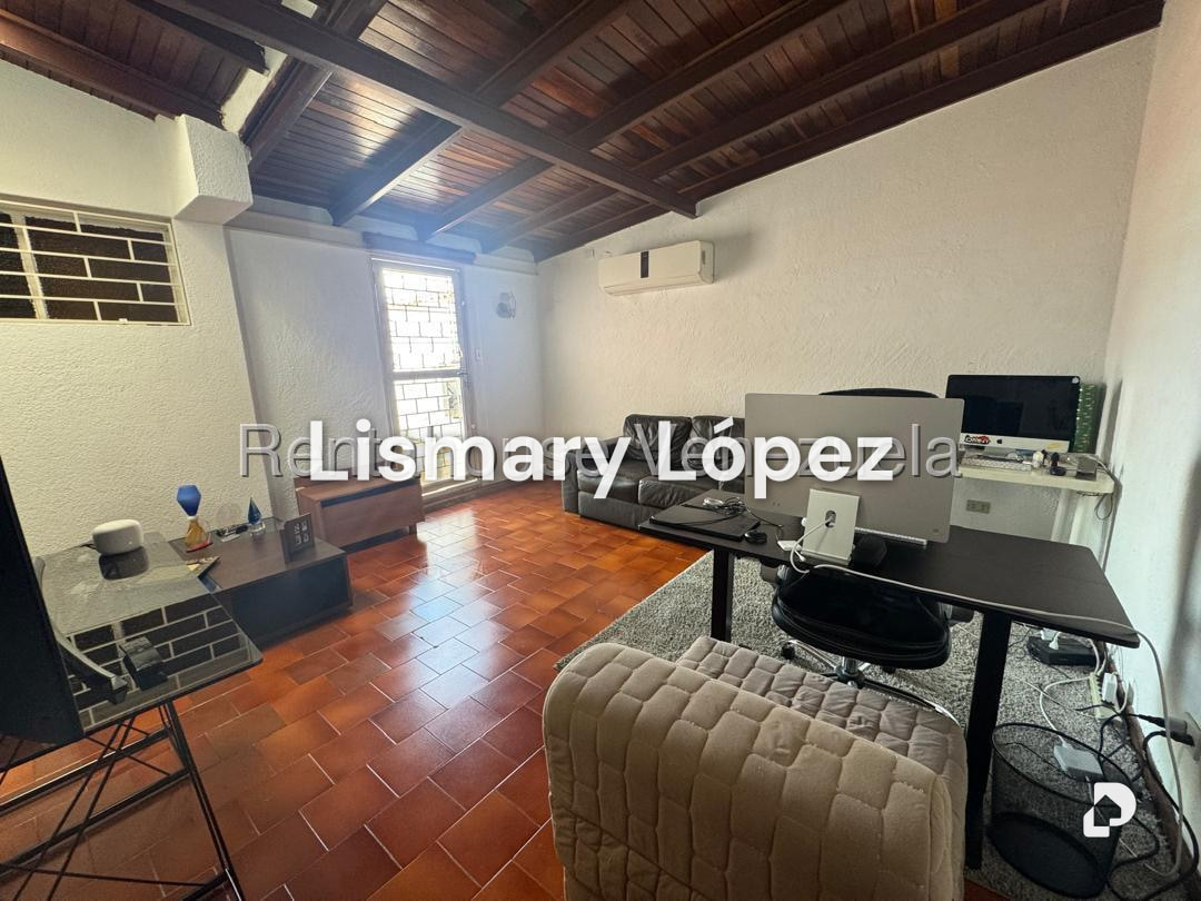Casa en Alto Prado, Caracas – 36