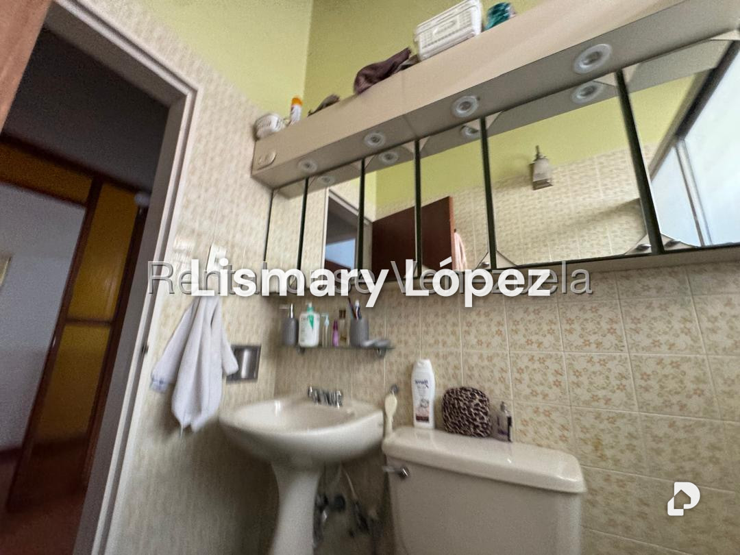 Casa en Alto Prado, Caracas – 30
