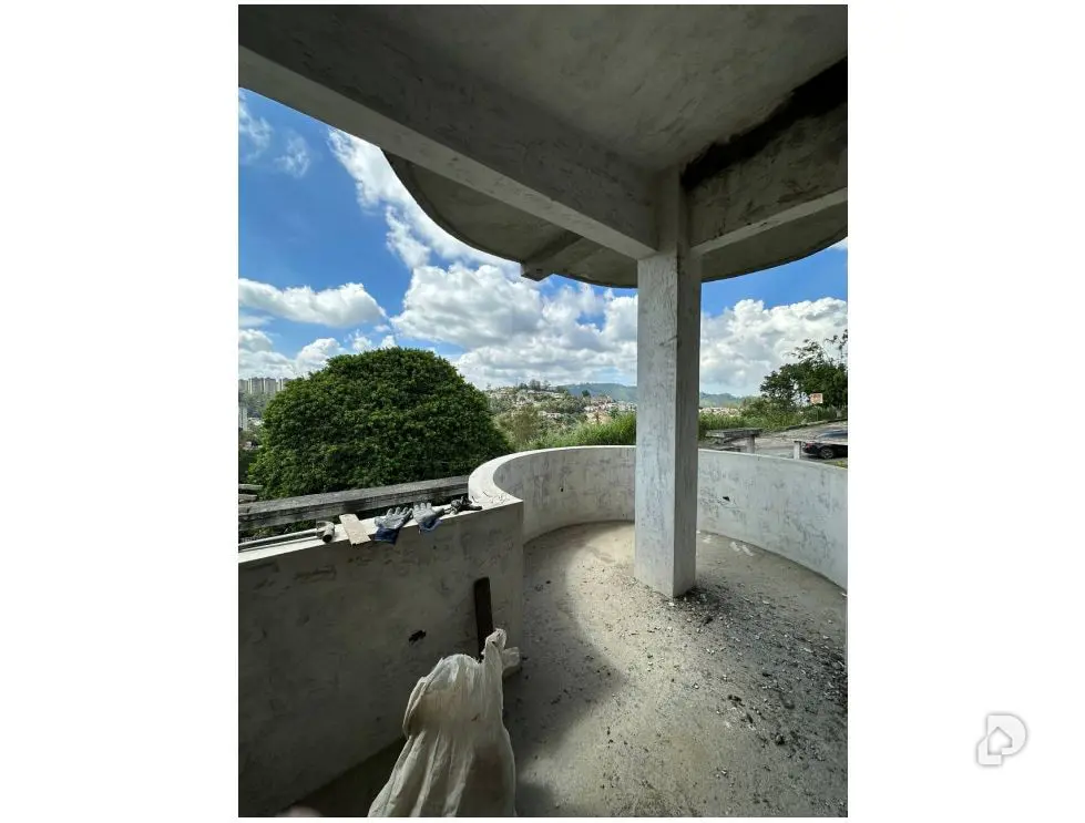 Casa en Los Castores, Altos Mirandinos – 12
