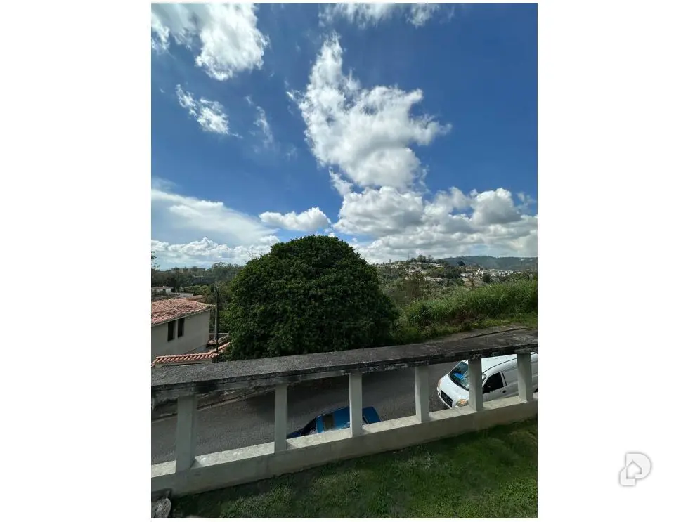 Casa en Los Castores, Altos Mirandinos – 13