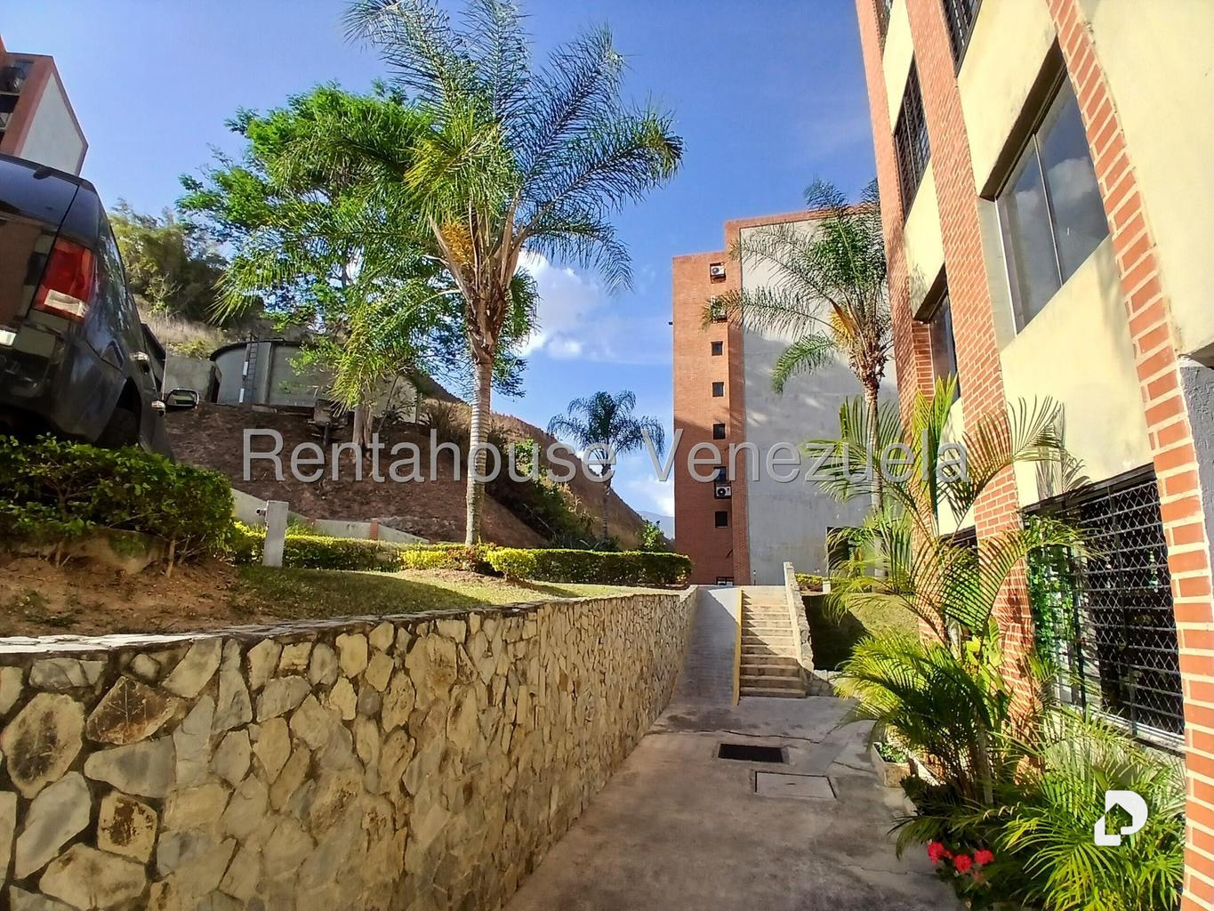 Apartamento en Los Naranjos Humboldt, Caracas – 3