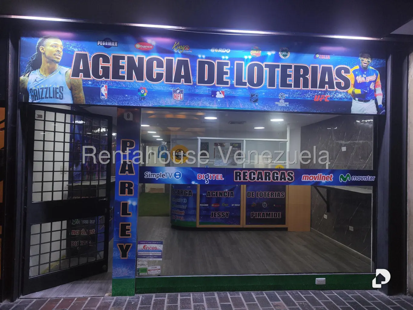 Local comercial en Prados del Este, Caracas