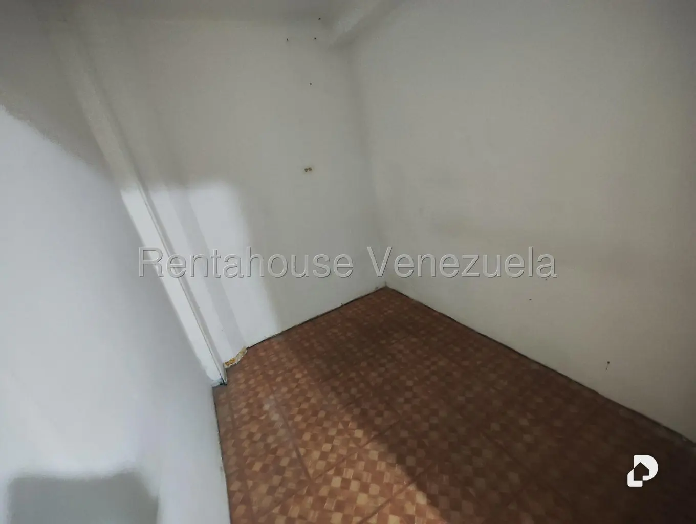 Local comercial en Prados del Este, Caracas