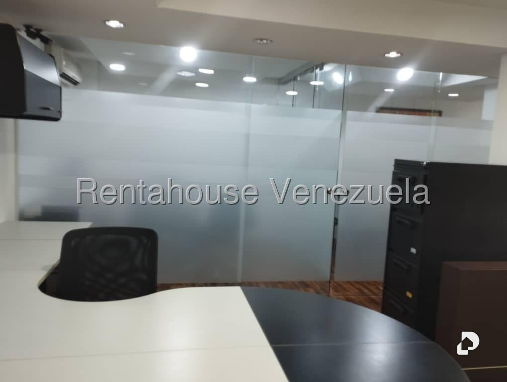 Oficina en Las Mercedes, Caracas – 6