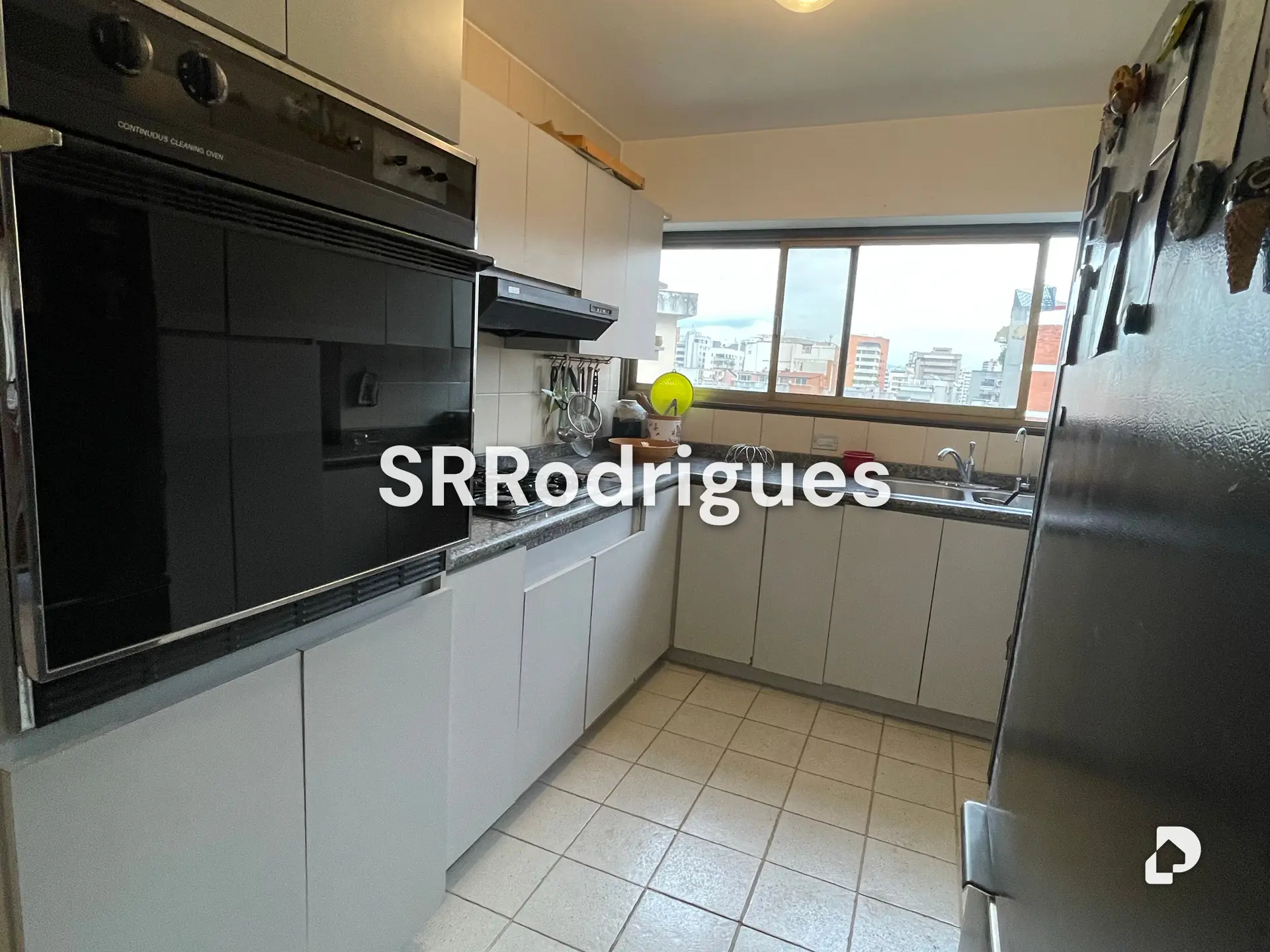 Apartamento en La Florida, Caracas – 3