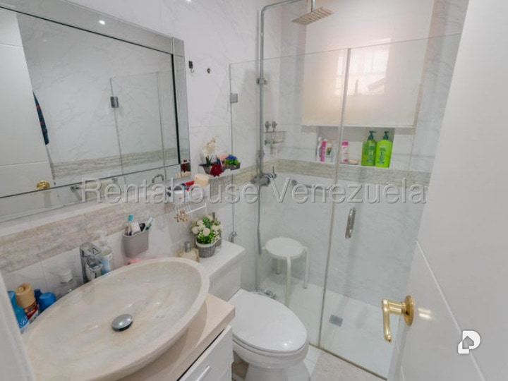 House in Alto Hatillo, Caracas – 12