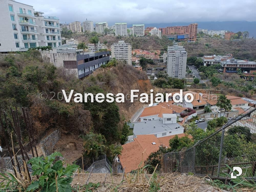 Terreno en Santa Fe Norte, Caracas – 13