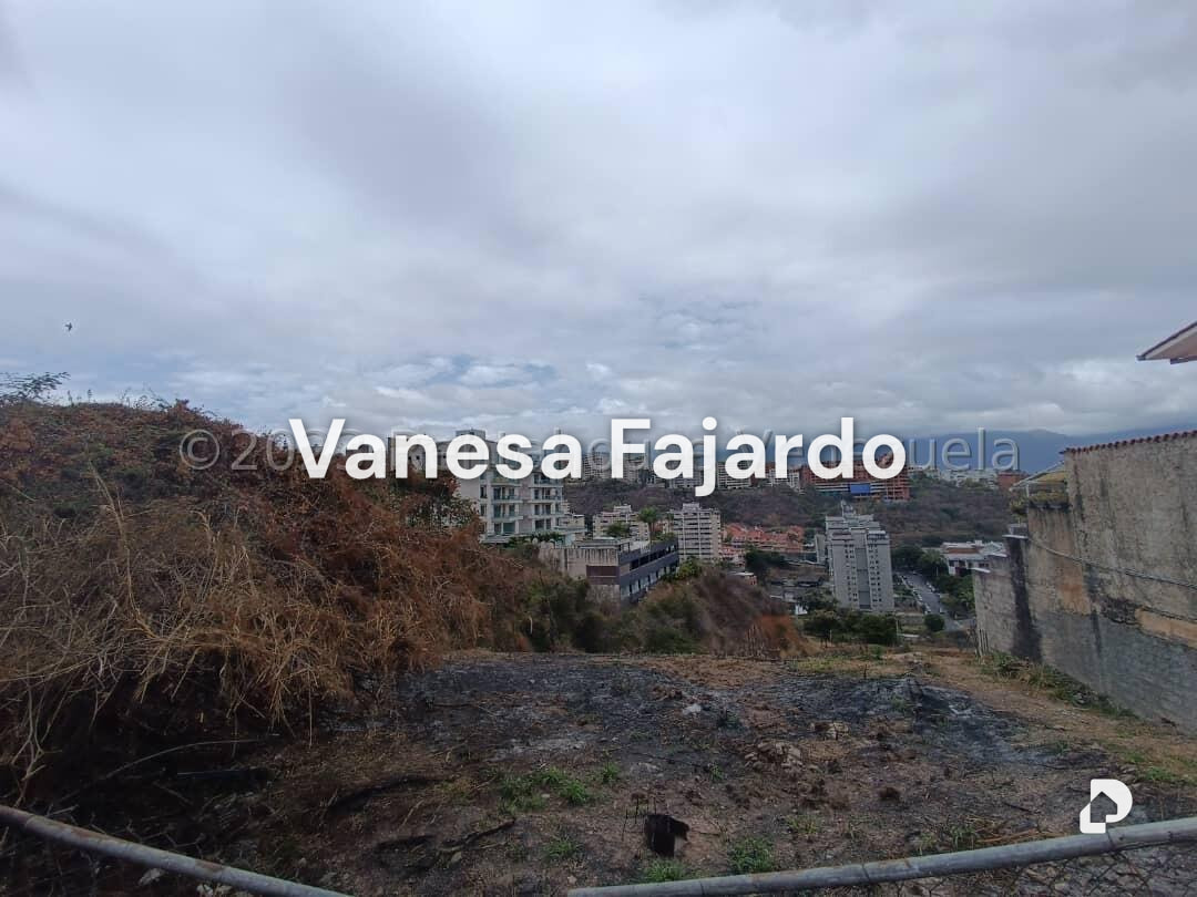 Terreno en Santa Fe Norte, Caracas – 10