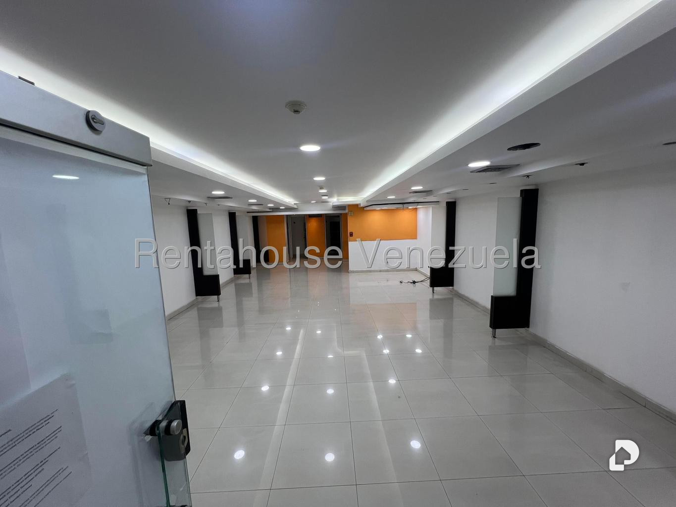 Local comercial en Las Mercedes, Caracas – 2