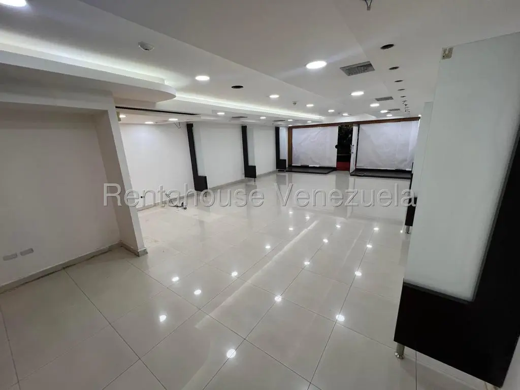 Local comercial en Las Mercedes, Caracas - 1