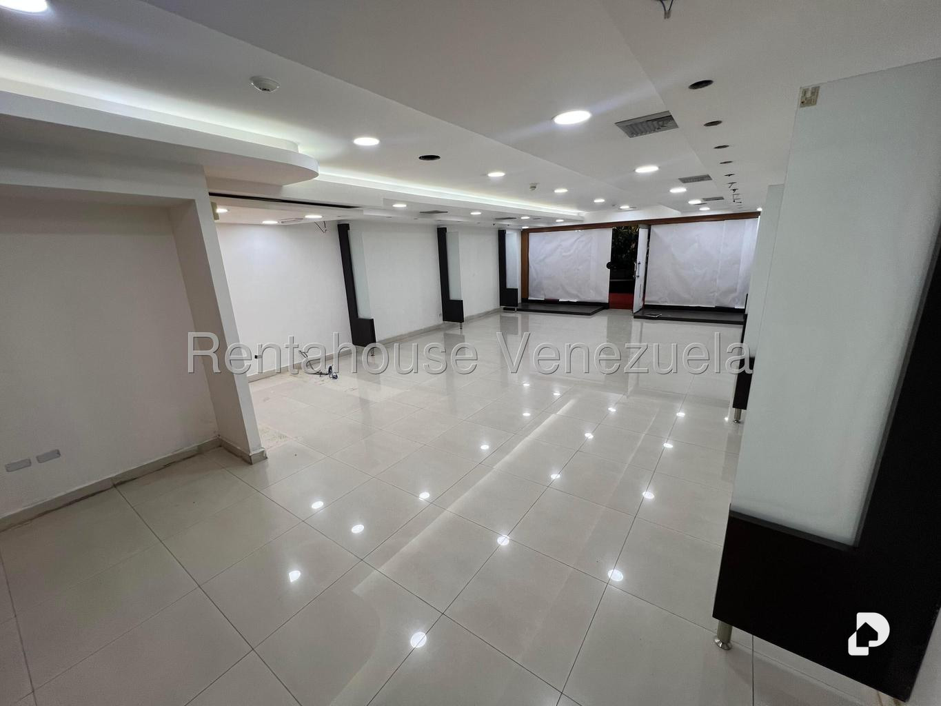 Local comercial en Las Mercedes, Caracas – 1