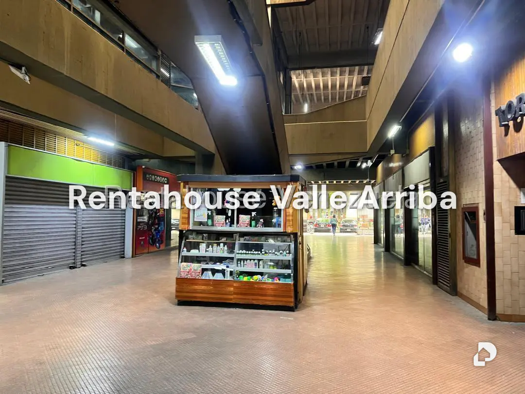 Local comercial en El Paraíso, Caracas – 3