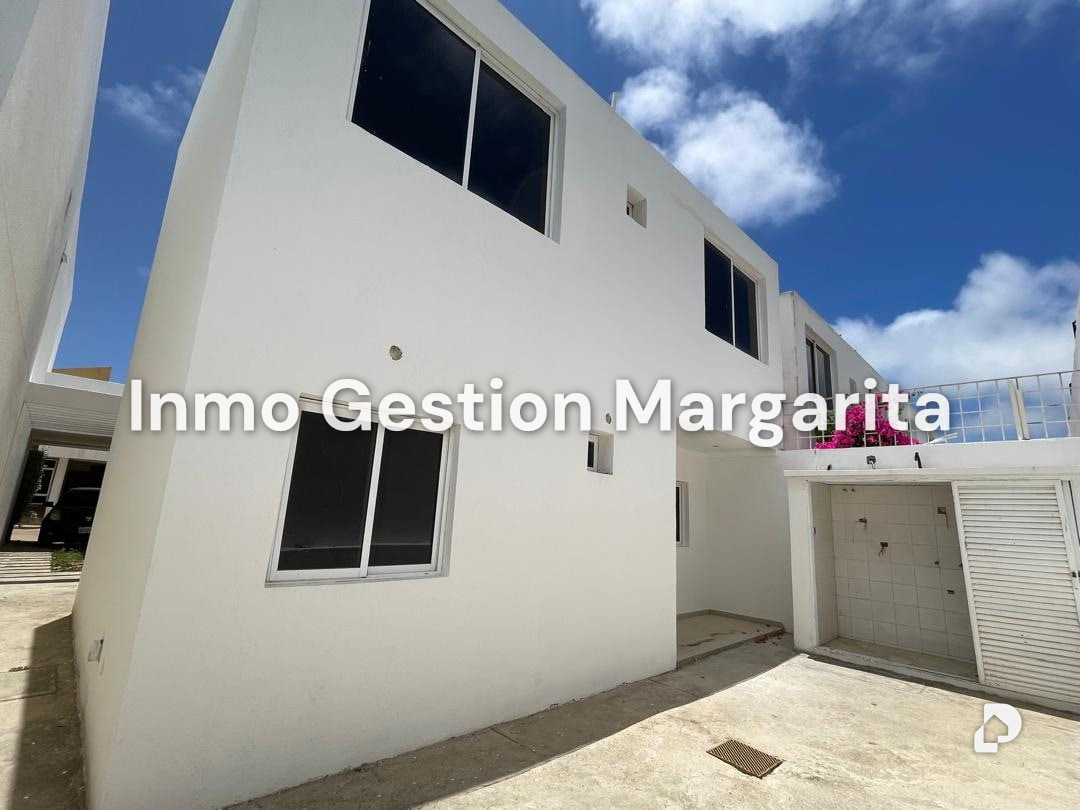 Townhouse in Los Robles, Porlamar – 5