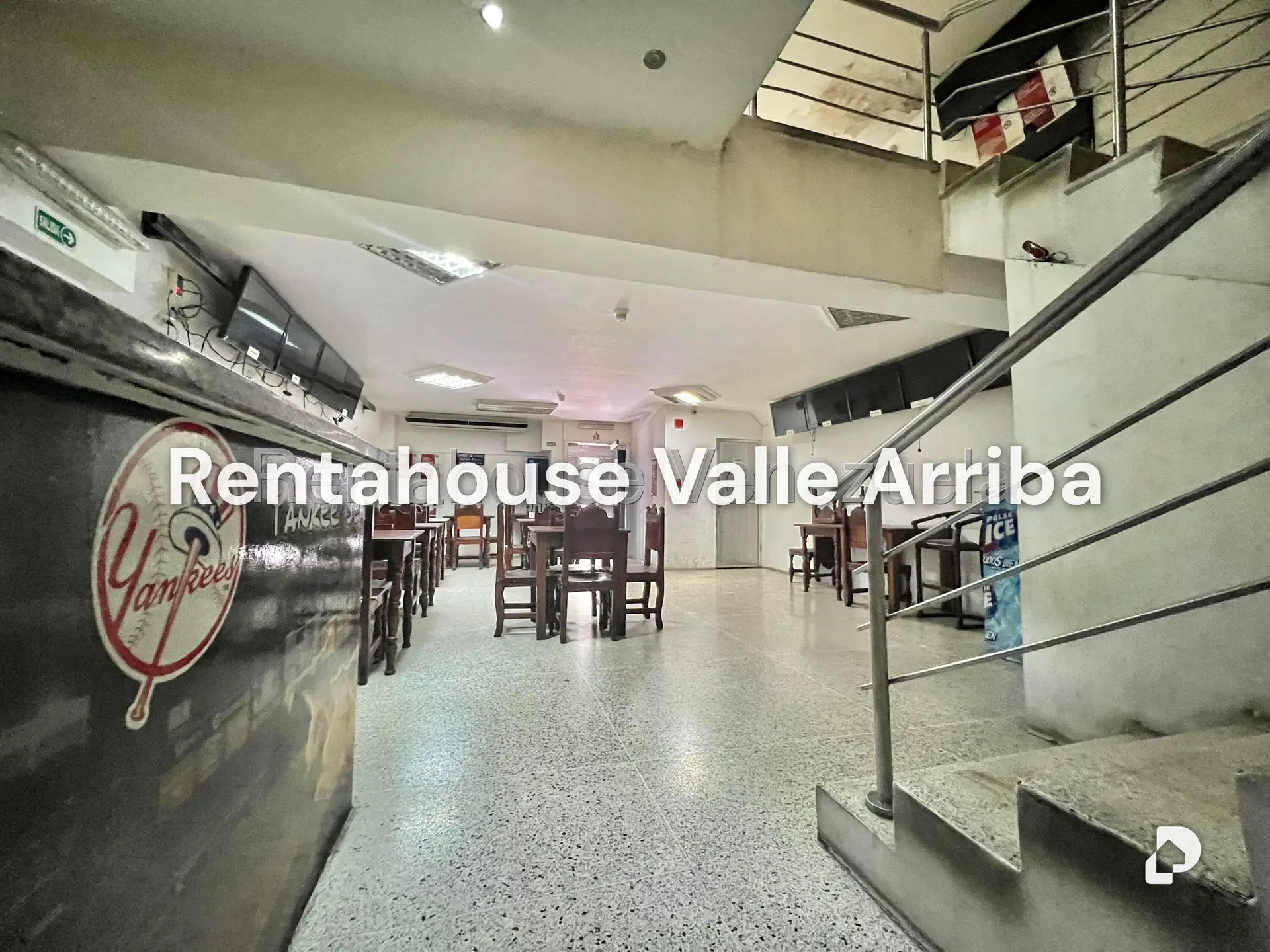 Local comercial en Parroquia La Candelaria, Caracas – 5